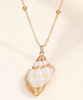 Heart shell necklace
