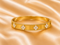 Lulu White Clover Bangle
